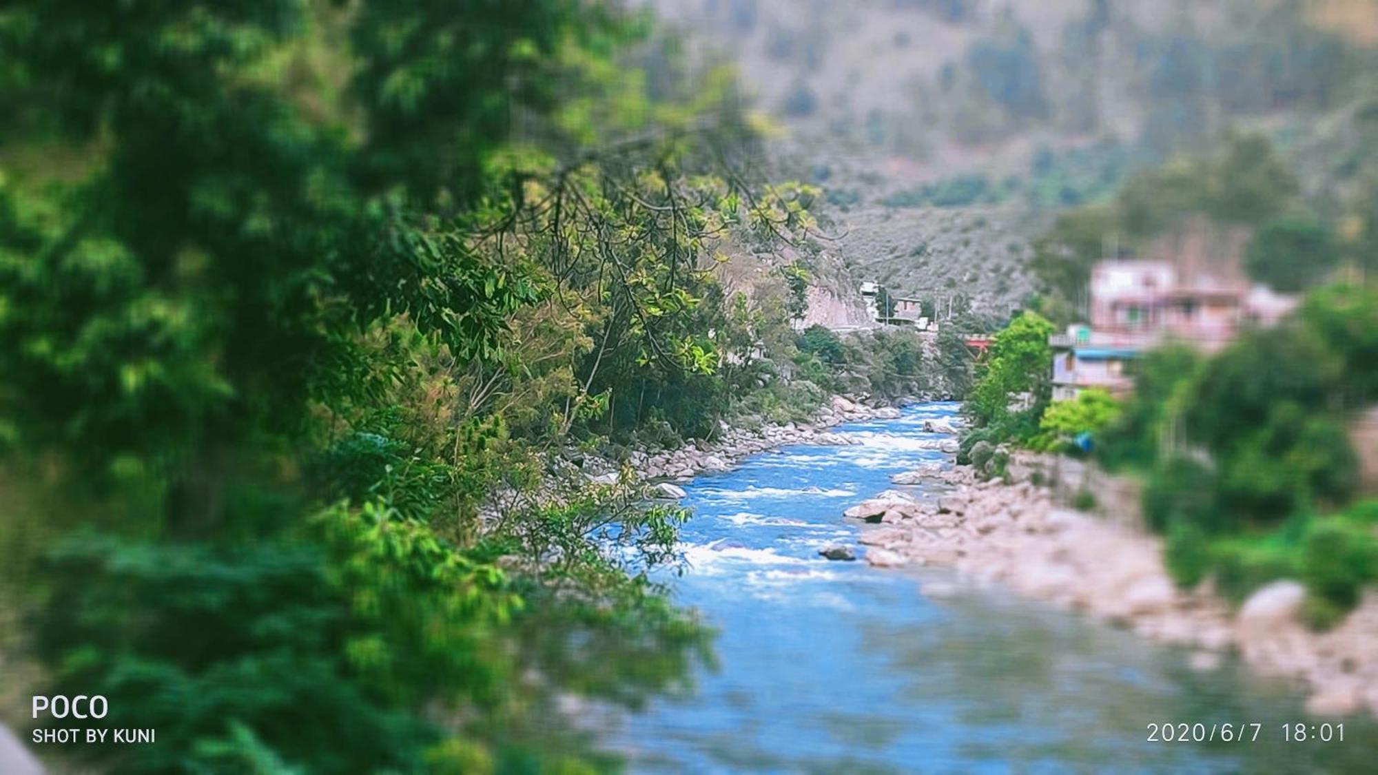 Tirthan Grand Riverside Banjār Exterior foto